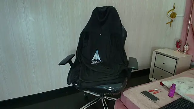 Helenn Moore online show from 04-08-26, 12:27