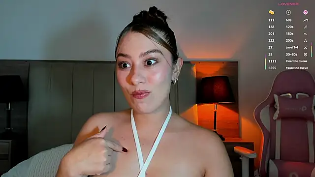 alejarosee online show from 06-15-26, 01:52