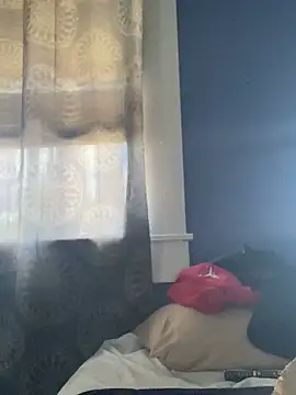 Snapshot of urfavgamergurl chatting on 06-24-26, 08:41 urfavgamergurl online show from 06-24-26, 08:41