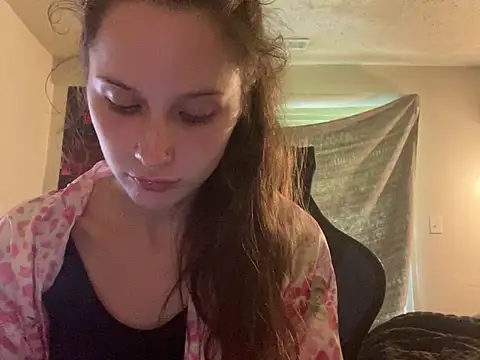 Snapshot of urfavgamergurl chatting on 07-21-26, 08:33 urfavgamergurl online show from 07-21-26, 08:33