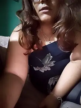 Snapshot of blurosa chatting on 04-12-26, 06:40 blurosa online show from 04-12-26, 06:40