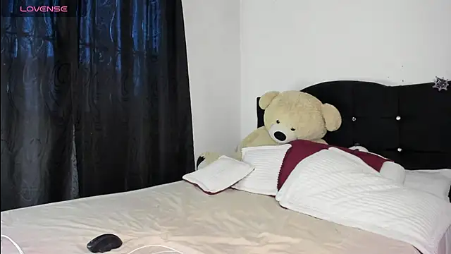 Snapshot of Soycriss31 chatting on 07-16-26, 11:11 Soycriss31 online show from 07-16-26, 11:11