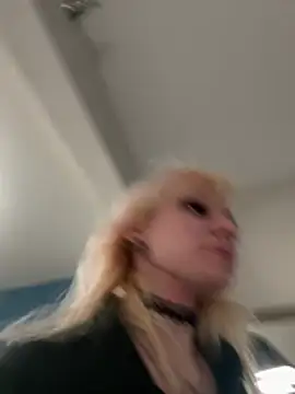 Snapshot of simplyobsessedwher chatting on 03-30-26, 09:27 simplyobsessedwher online show from 03-30-26, 09:27