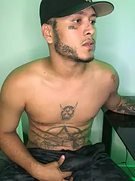 Snapshot of Crow_boss77 chatting on 03-23-26, 10:36 Crow boss77 online show from 03-23-26, 10:36