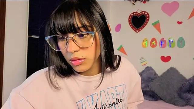 PaulaCutexs online show from 04-21-26, 03:35