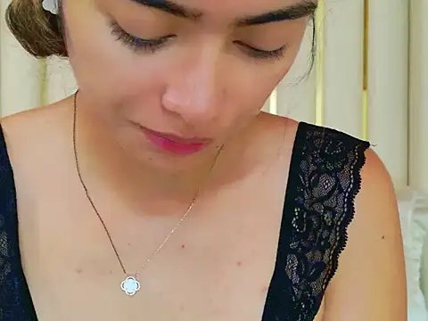 AnnieDesire online show from 04-28-26, 02:33