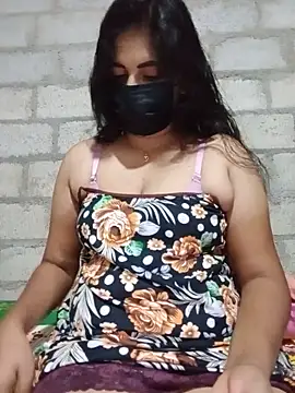 Snapshot of SLNISHU chatting on 06-08-26, 08:31 SLNISHU online show from 06-08-26, 08:31