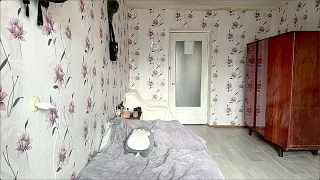 AnnaWasp online show from 04-16-26, 05:30