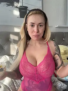 SelinaGalinsky6 online show from 03-26-26, 04:23