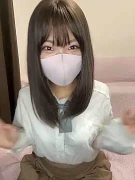 Snapshot of ichigonoiichan chatting on 04-16-26, 12:11 ichigonoiichan online show from 04-16-26, 12:11