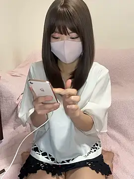 Snapshot of ichigonoiichan chatting on 04-26-26, 11:57 ichigonoiichan online show from 04-26-26, 11:57
