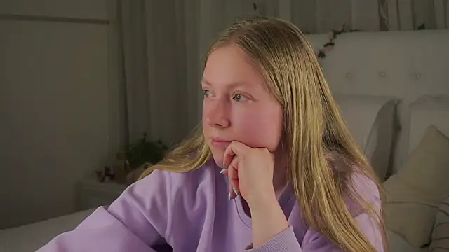 LashandaDevoto online show from 03-20-26, 02:11