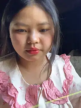 Snapshot of Motminhthoi chatting on 05-14-26, 12:28 Motminhthoi online show from 05-14-26, 12:28