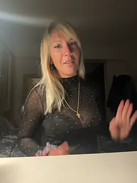 AtomBlondy online show from 03-15-26, 09:21