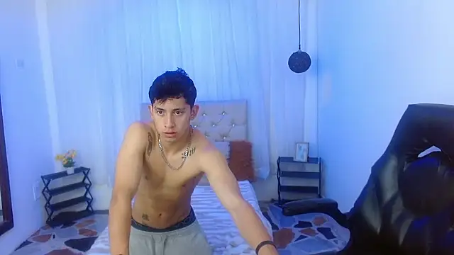 Kei 23 online show from 04-09-26, 02:22