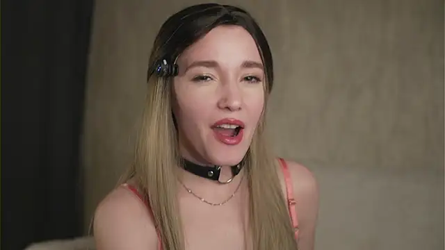 Snapshot of Miss-Angel_ chatting on 06-19-26, 07:06 Miss-Angel online show from 06-19-26, 07:06