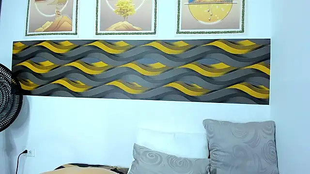 Leon Hotx online show from 04-11-26, 07:18