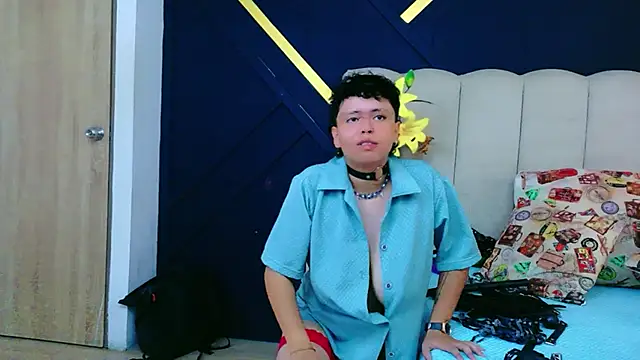 NikiEvanz online show from 04-16-26, 06:09