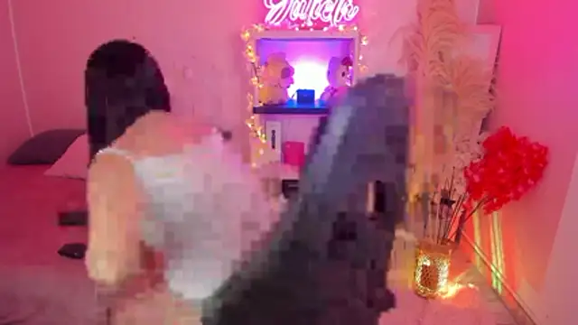 Julieth Caandy online show from 04-16-26, 12:28