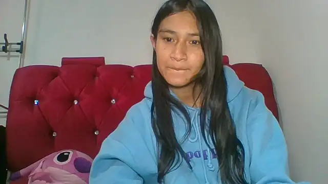 Snapshot of KarolaMendez chatting on 04-30-26, 08:48 KarolaMendez online show from 04-30-26, 08:48