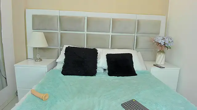 Amelie Fabulous  online show from 03-26-26, 01:28