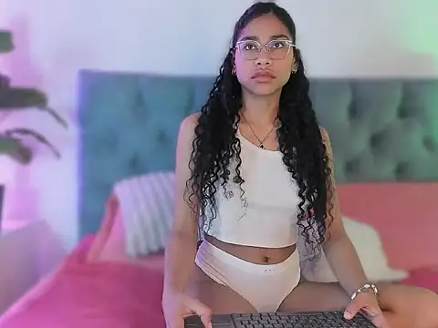 emaffox online show from 03-21-26, 06:07