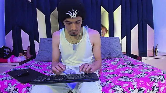 KikyoAndDrey online show from 04-30-26, 03:29