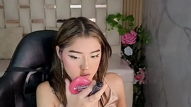 Snapshot of veronicaa_s chatting on 05-16-26, 08:07 veronicaa s online show from 05-16-26, 08:07