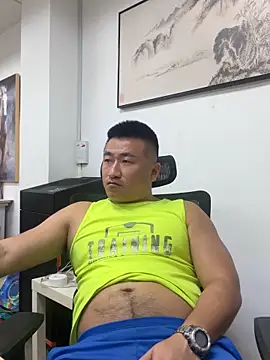 Snapshot of Cunzhangshibage02 chatting on 05-07-26, 01:49 Cunzhangshibage02 online show from 05-07-26, 01:49