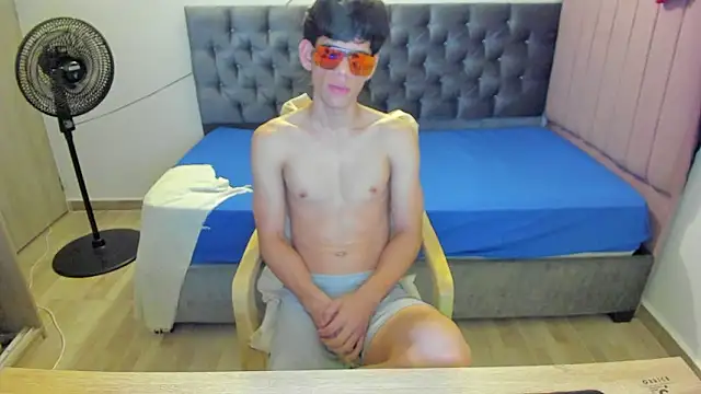 Josy 11 online show from 03-19-26, 03:10