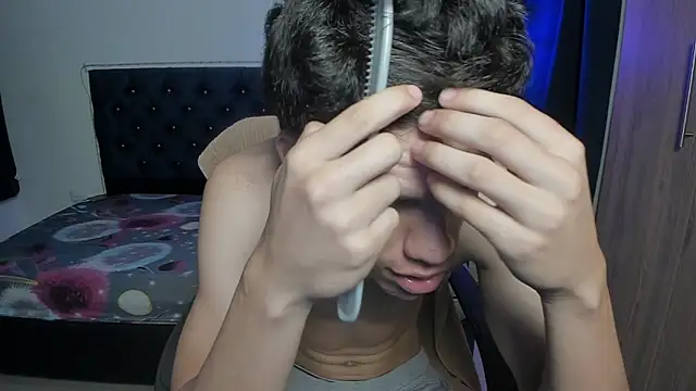 Josy 11 online show from 04-23-26, 02:13