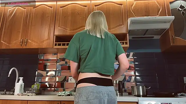 ivygenesis online show from 03-25-26, 05:52