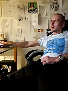 dufatcock online show from 04-12-26, 08:08