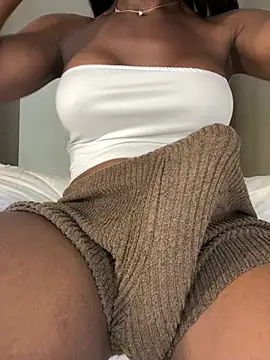Sweets Keylin18 online show from 07-28-26, 12:48