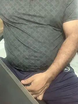 Snapshot of urb0nd chatting on 03-28-26, 07:08 urb0nd online show from 03-28-26, 07:08