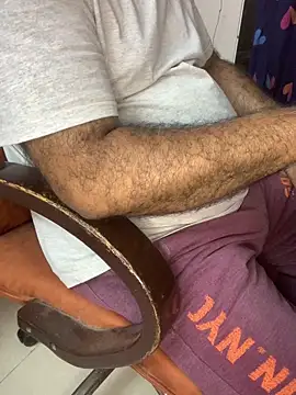 Snapshot of urb0nd chatting on 03-31-26, 09:21 urb0nd online show from 03-31-26, 09:21