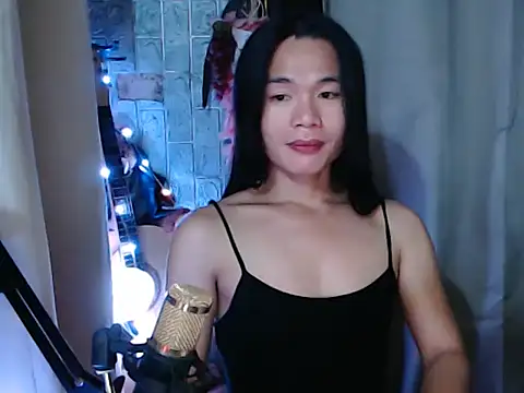 small 13 online show from 03-12-26, 06:14