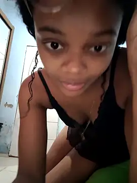 Snapshot of marialuiza2027 chatting on 05-16-26, 03:11 marialuiza2027 online show from 05-16-26, 03:11
