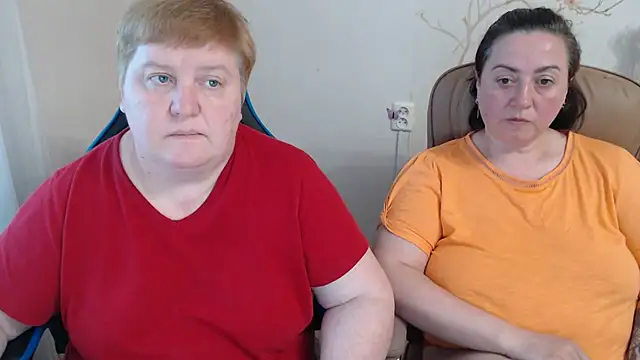 Snapshot of Lindy-Jeanie chatting on 05-27-26, 05:32 Lindy-Jeanie online show from 05-27-26, 05:32