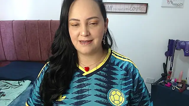 Veroniicabbw  online show from 06-23-26, 12:58
