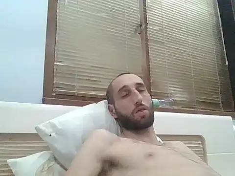 Snapshot of stiven121312 chatting on 07-21-26, 07:27 stiven121312 online show from 07-21-26, 07:27