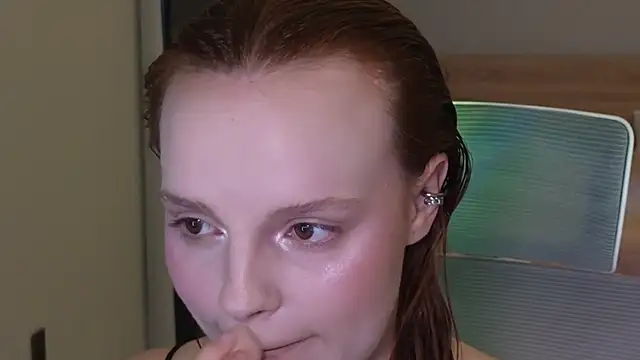 mollybossy online show from 04-12-26, 12:04