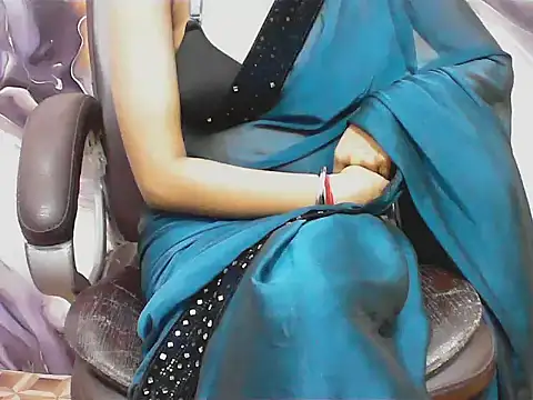 Snapshot of ragini_bby chatting on 06-12-26, 02:32 ragini bby online show from 06-12-26, 02:32