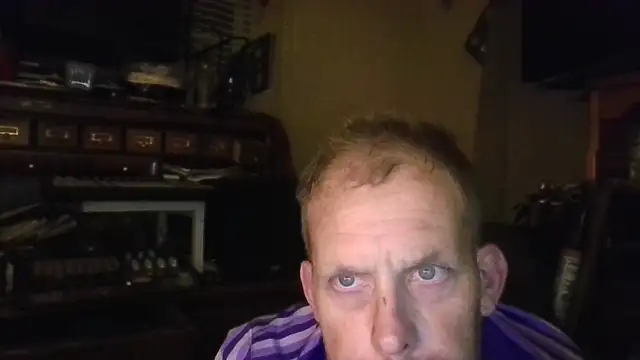 Snapshot of strokingjoe14585 chatting on 04-14-26, 03:34 strokingjoe14585 online show from 04-14-26, 03:34