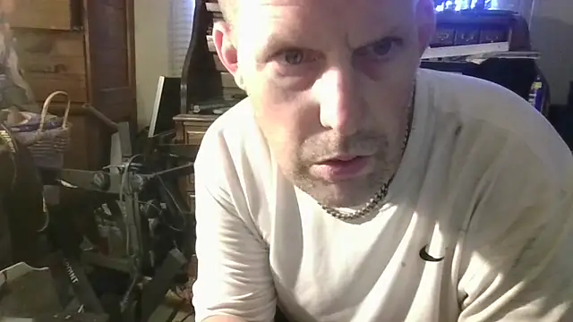Snapshot of strokingjoe14585 chatting on 05-26-26, 11:34 strokingjoe14585 online show from 05-26-26, 11:34