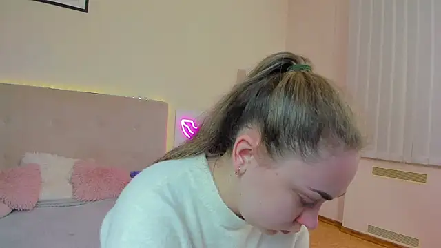 MelanieCuty online show from 03-31-26, 05:30