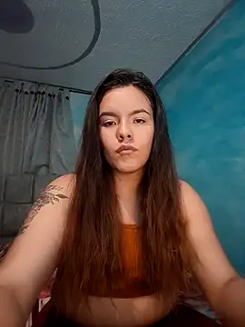 Estrella 2407 online show from 03-16-26, 03:01