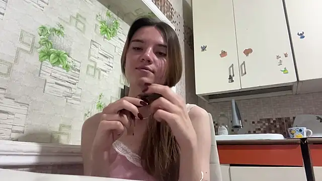 Lili Kilian online show from 04-20-26, 02:09