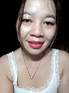 Yiyi102300 online show from 04-19-26, 07:27