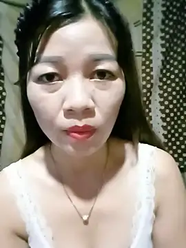 Yiyi102300 online show from 06-30-26, 04:35